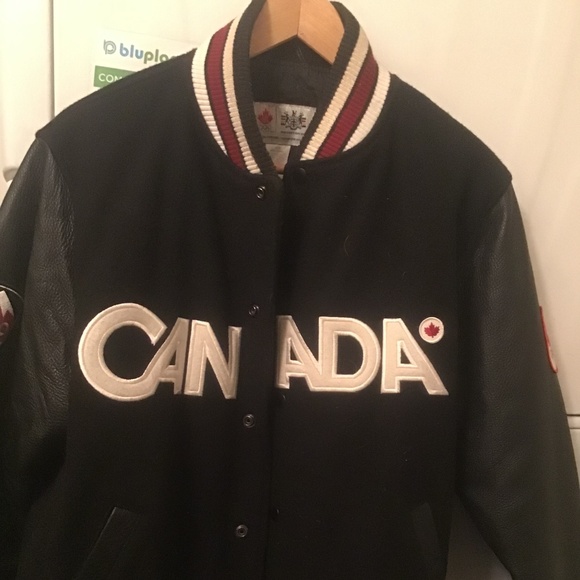 Rare Hudson Bay 2010 Vancouver olympics Jacket - Picture 1 of 6